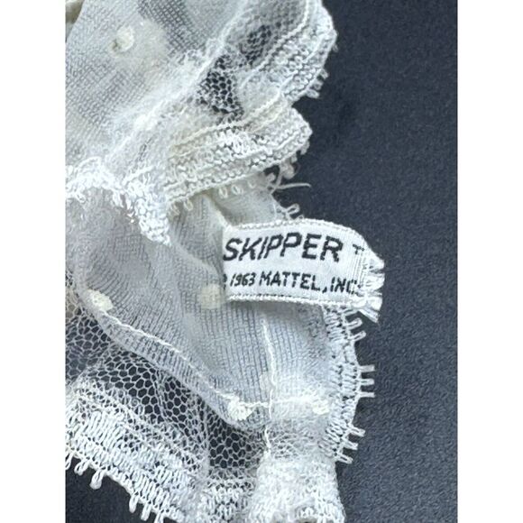 Vintage 1978 Skipper‎ With Vintage Skipper Clothes Some From 1960's. See Photos. - Picture 12 of 16